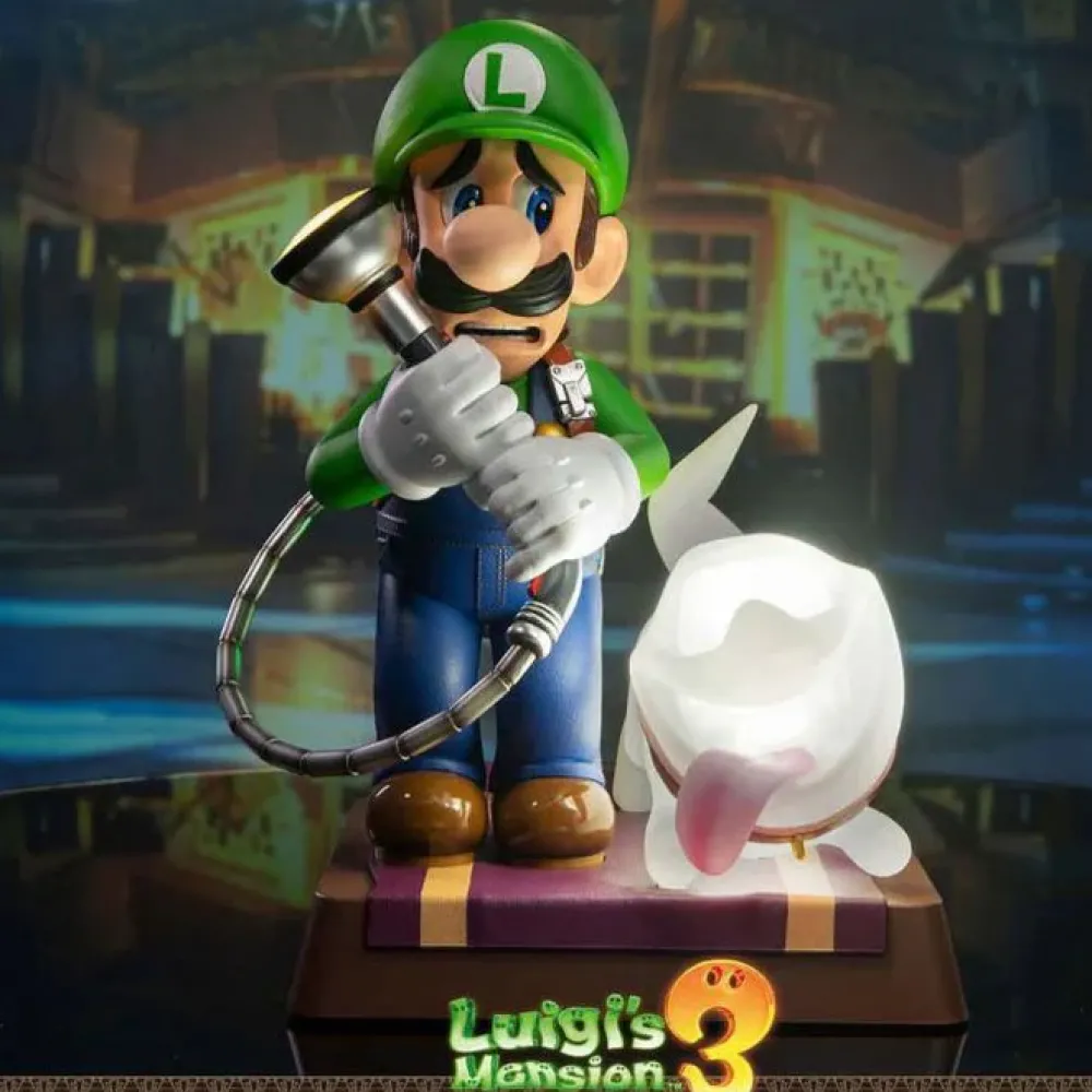 Fashion Dark Horse Comics Luigi's Mansion 3 - Luigi 9" PVC Collector's Edition - Statue