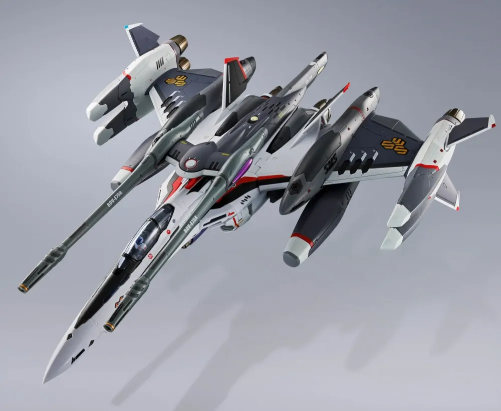 Clearance Bandai/Tamashii Nations Macross - Tornado Messiah Valkyrie ALTO SAOTOME USE REVIVAL - Action Figure