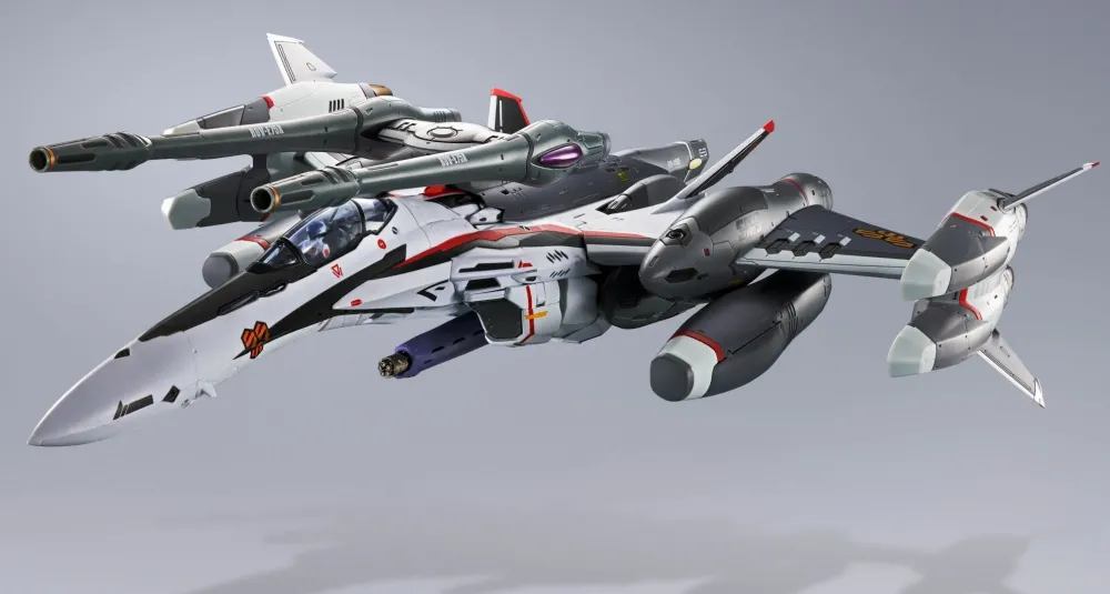 Clearance Bandai/Tamashii Nations Macross - Tornado Messiah Valkyrie ALTO SAOTOME USE REVIVAL - Action Figure