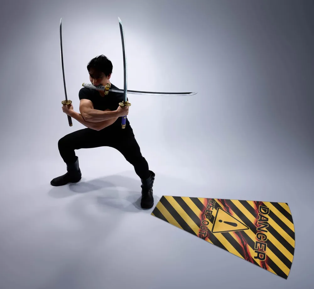 Best Bandai/Tamashii Nations One Piece - Roronoa Zoro Three Sword Style Set - Replica