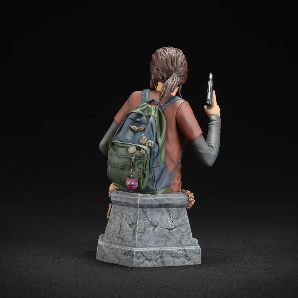 Discount Dark Horse Comics The Last of Us - Ellie With Handgun Bust - Statue