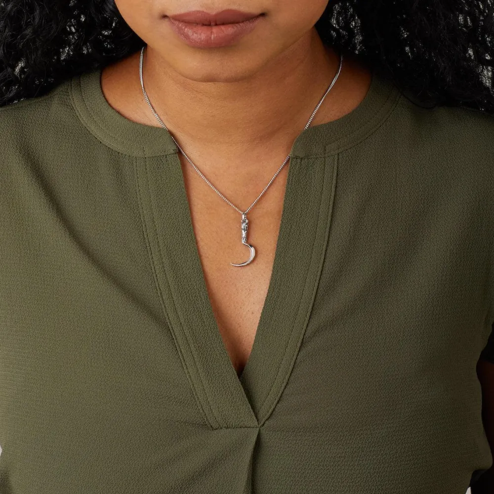 New RockLove Jewelry Dungeons and Dragons X RockLove Druid Boline Knife Necklace